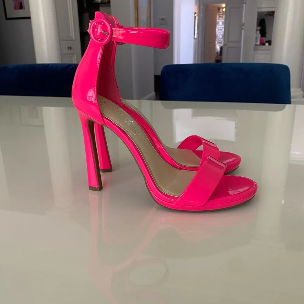 NWOB never worn neon pink heels